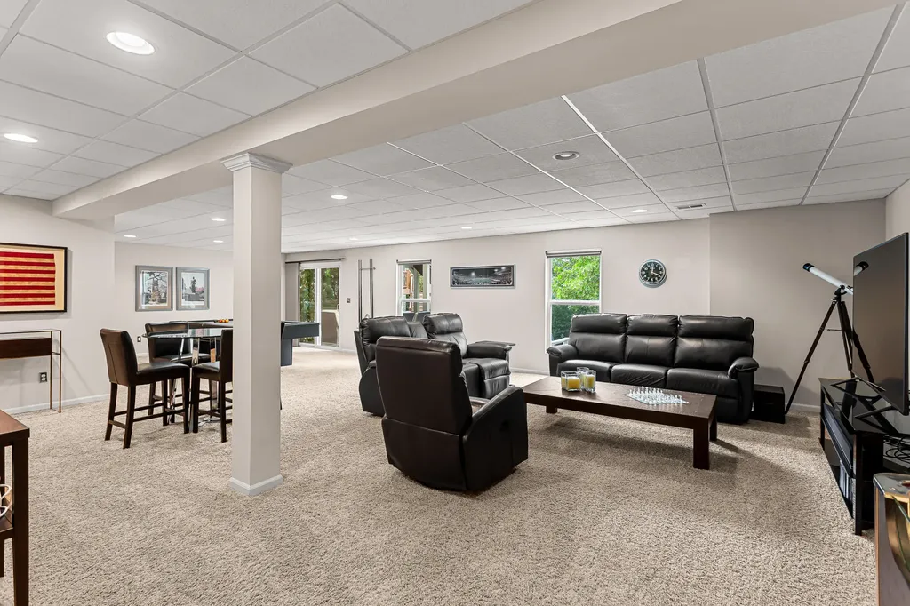 554 Glacier Lane Oceola Township MI 48843