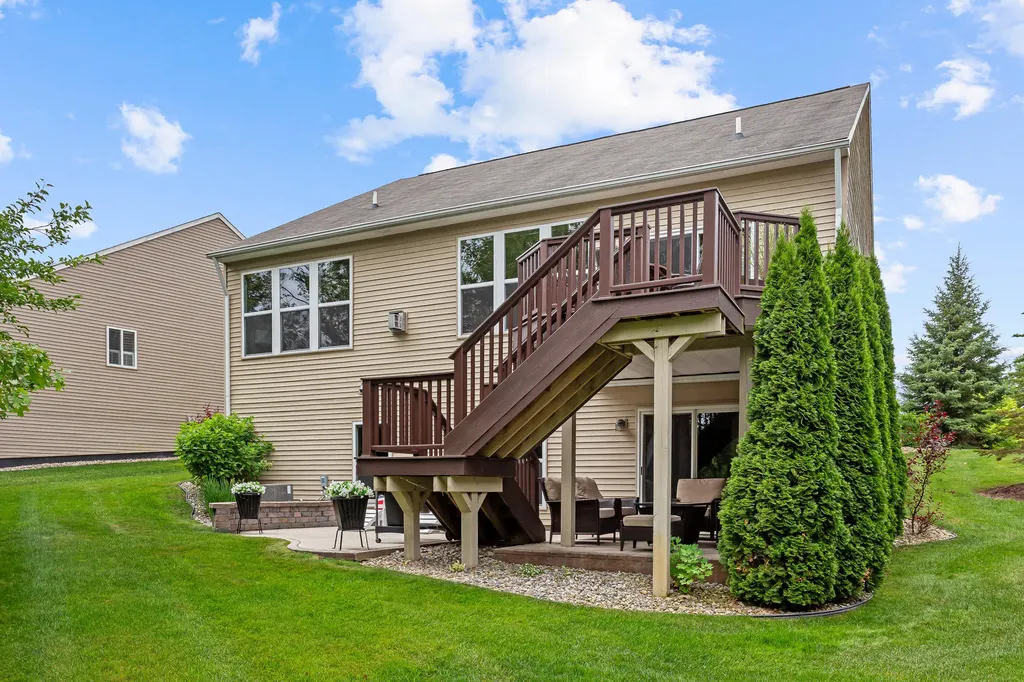 554 Glacier Lane Oceola Township MI 48843