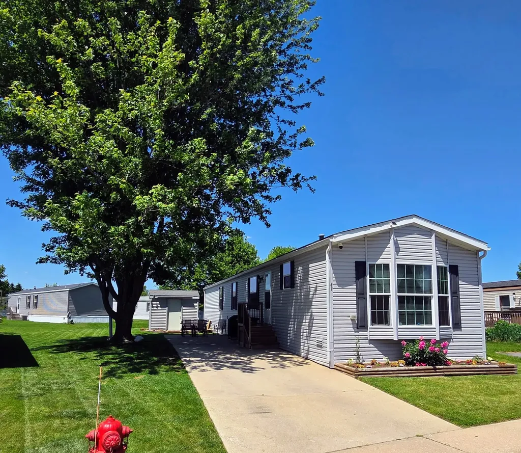6988 Mckean Road Ypsilanti Charter Township MI 48197