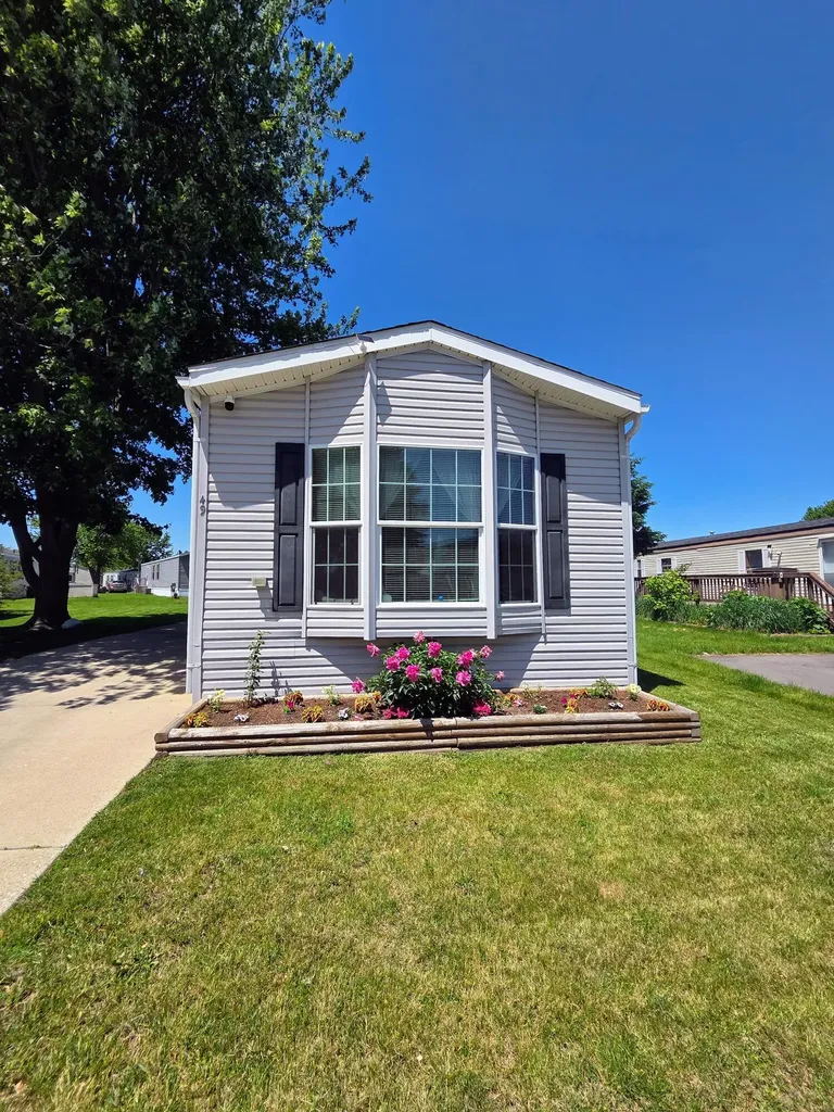 6988 Mckean Road Ypsilanti Charter Township MI 48197