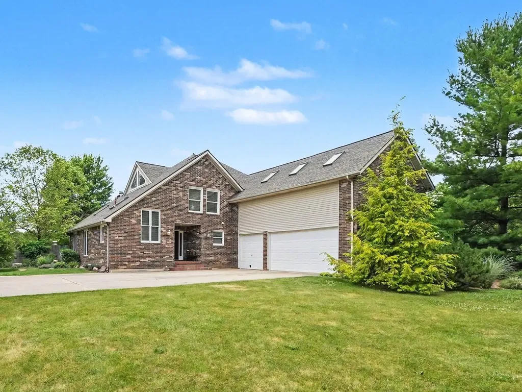 8698 Warner Road York Charter Township MI 48176