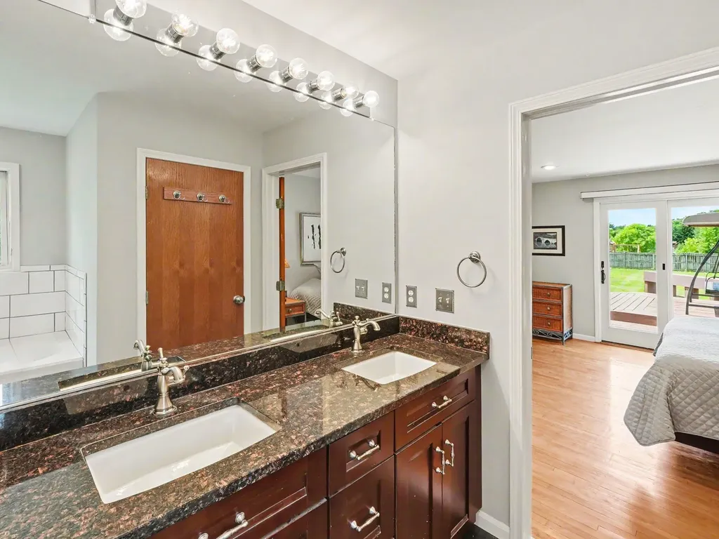 8698 Warner Road York Charter Township MI 48176