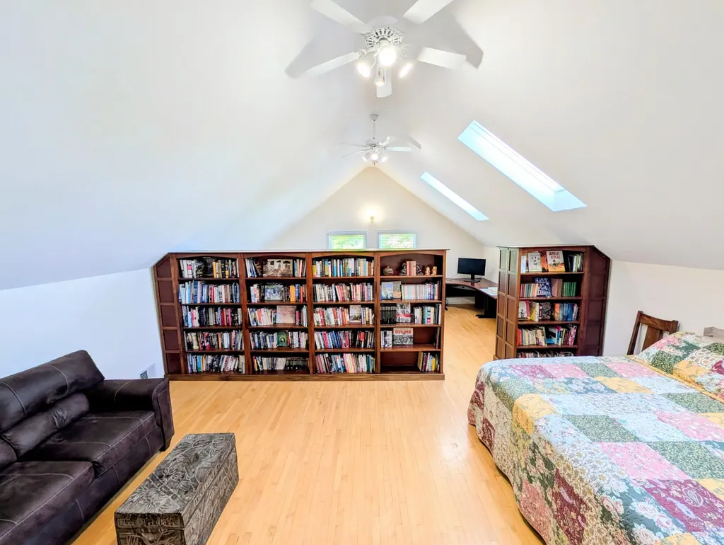 8698 Warner Road York Charter Township MI 48176
