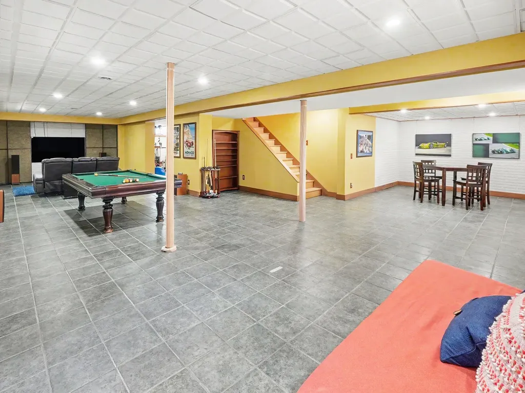 8698 Warner Road York Charter Township MI 48176