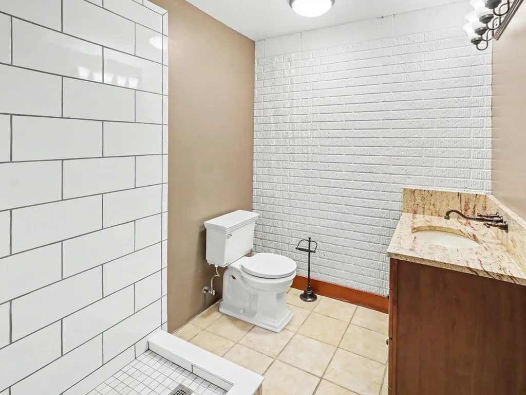 8698 Warner Road York Charter Township MI 48176