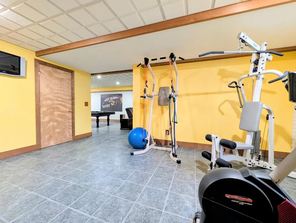 8698 Warner Road York Charter Township MI 48176