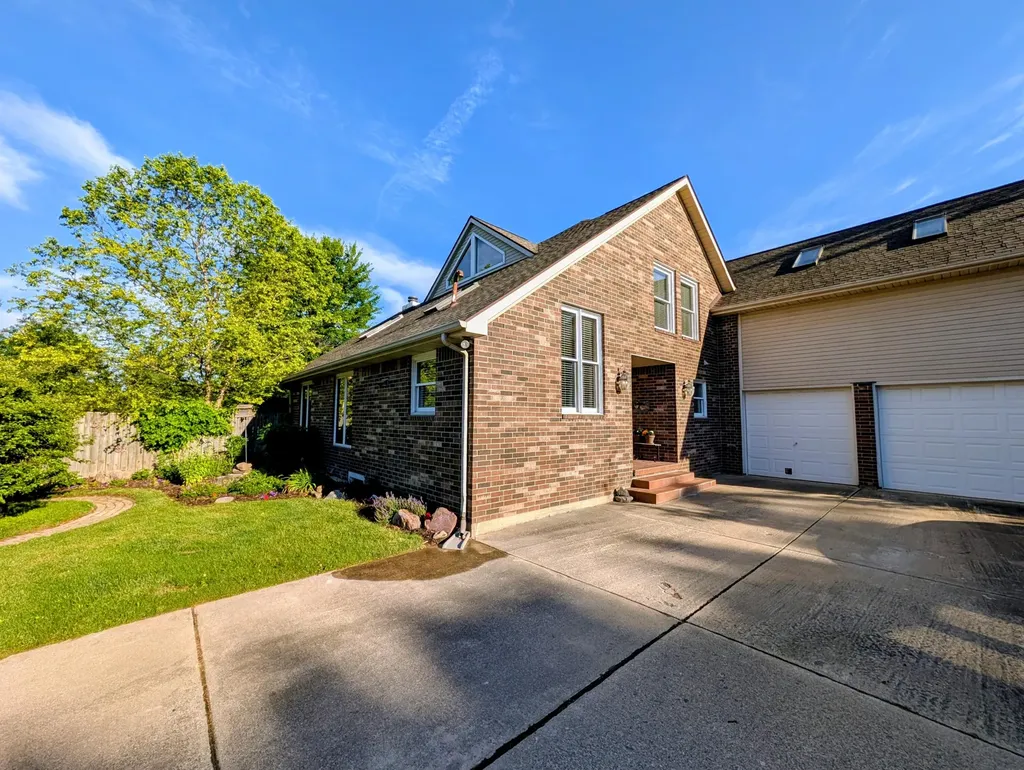 8698 Warner Road York Charter Township MI 48176