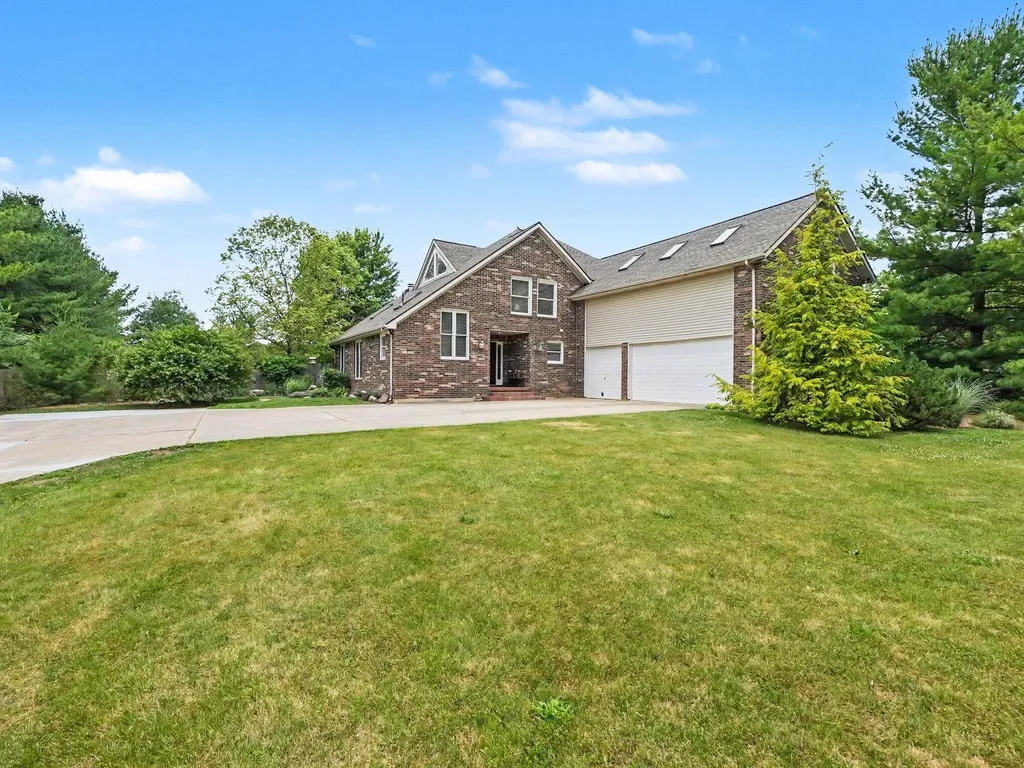 8698 Warner Road York Charter Township MI 48176