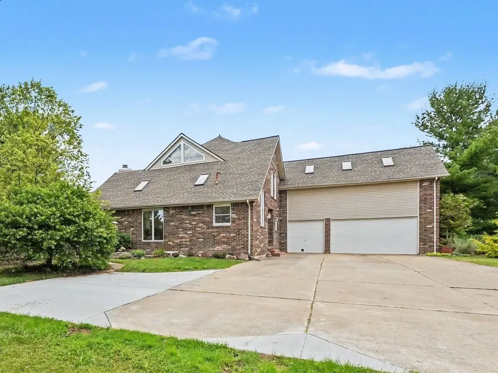 8698 Warner Road York Charter Township MI 48176