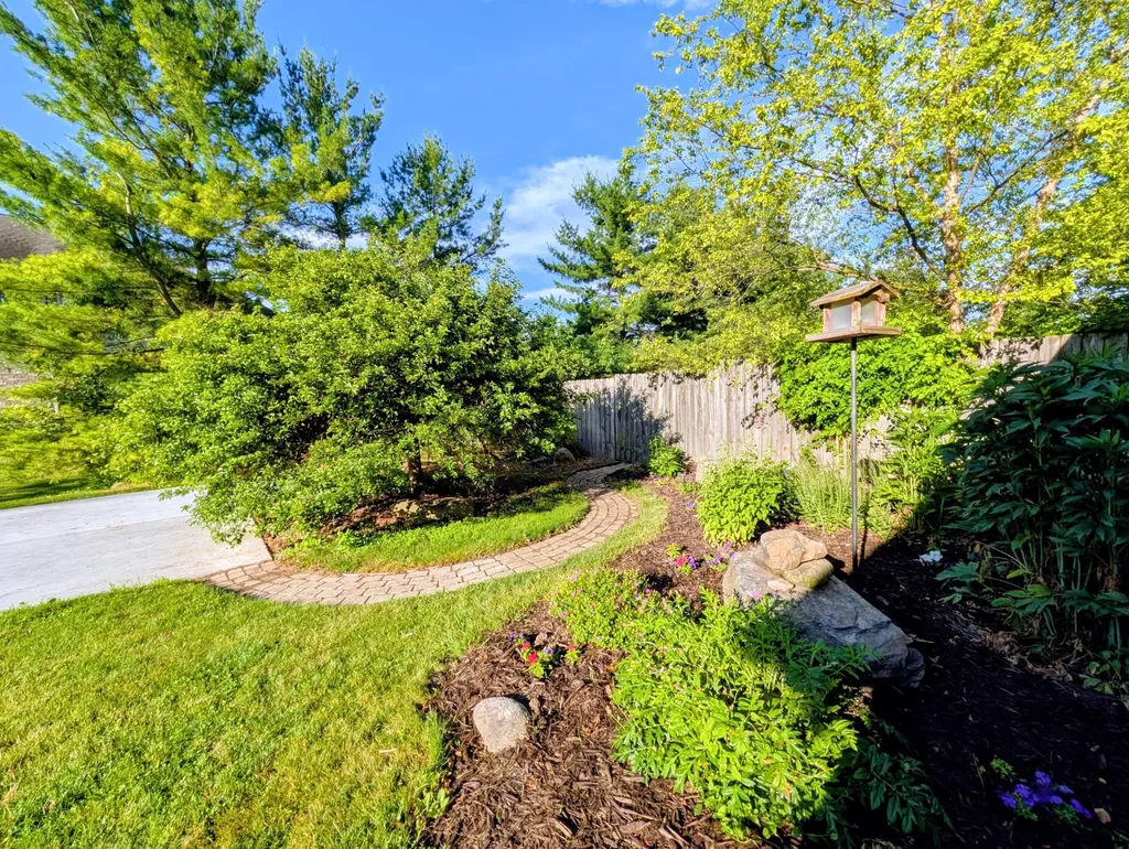 8698 Warner Road York Charter Township MI 48176