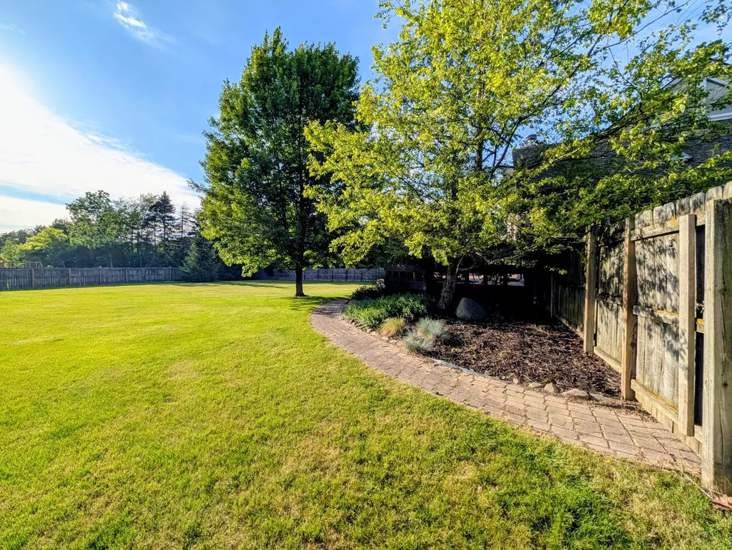 8698 Warner Road York Charter Township MI 48176
