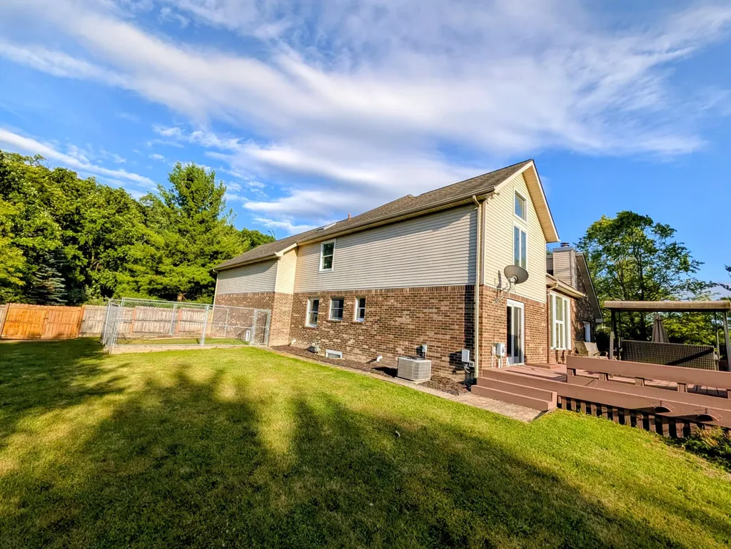 8698 Warner Road York Charter Township MI 48176