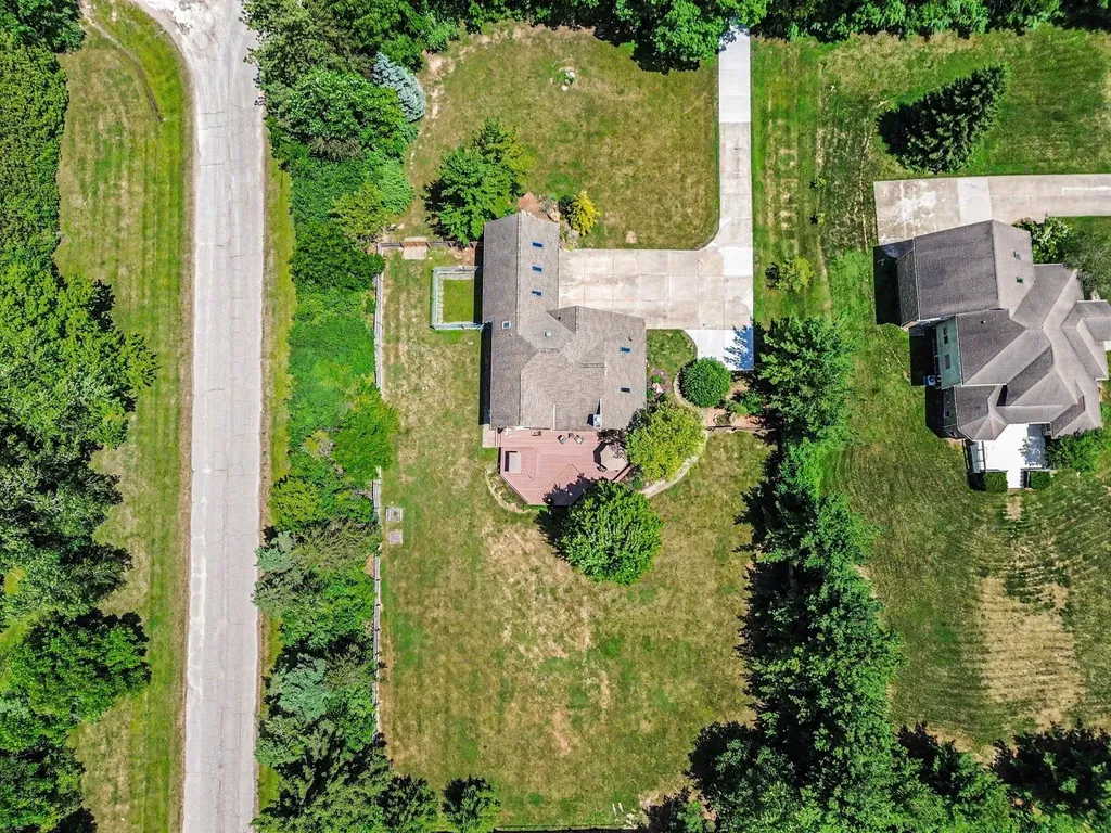 8698 Warner Road York Charter Township MI 48176