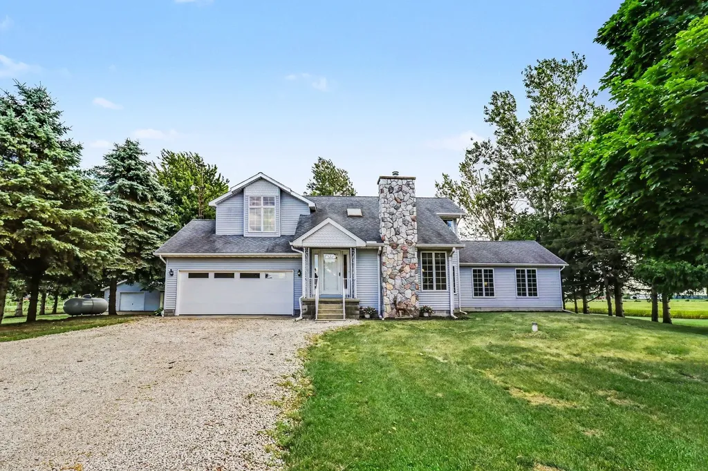 9349 Ostrander Road London Township MI 48159
