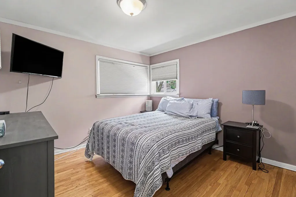 32413 Greenlawn Street St. Clair Shores City MI 48082