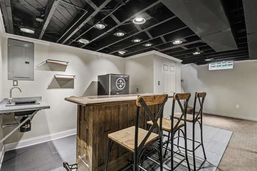 32413 Greenlawn Street St. Clair Shores City MI 48082