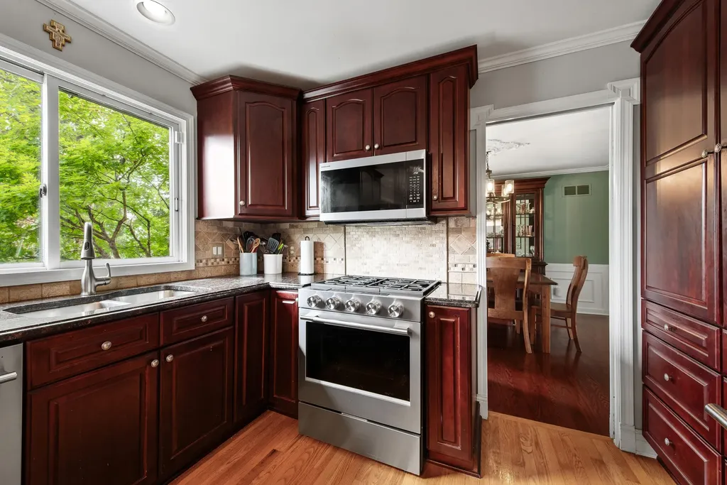 12402 Watkins Drive Shelby Charter Township MI 48315