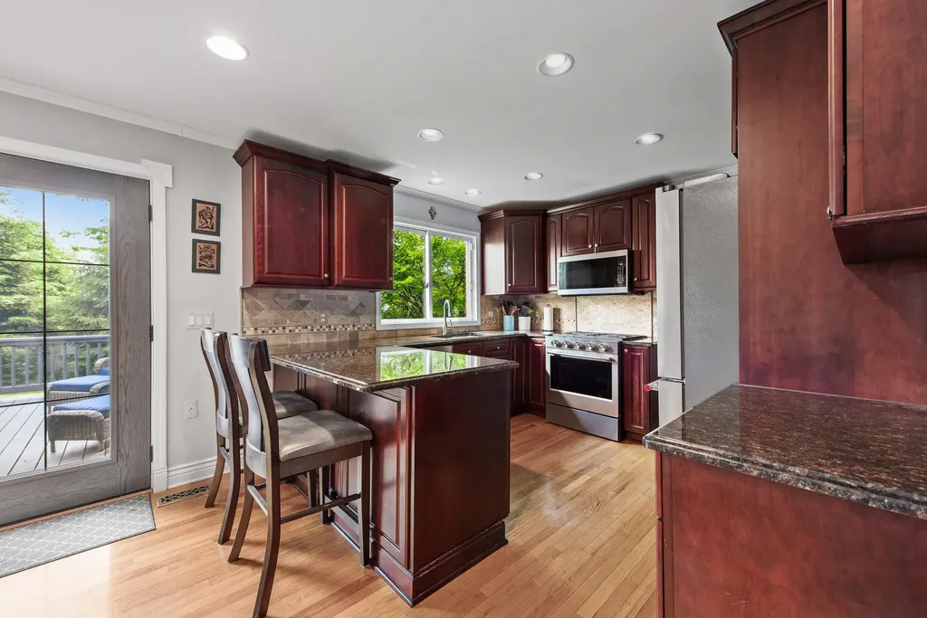 12402 Watkins Drive Shelby Charter Township MI 48315