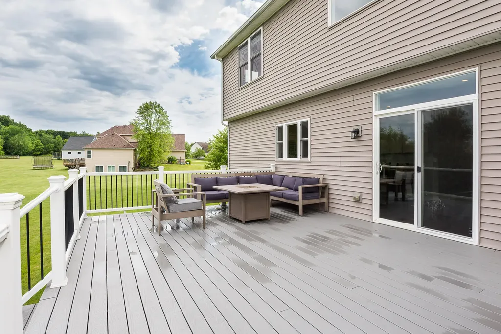 11367 Castleton Court Dexter City MI 48130