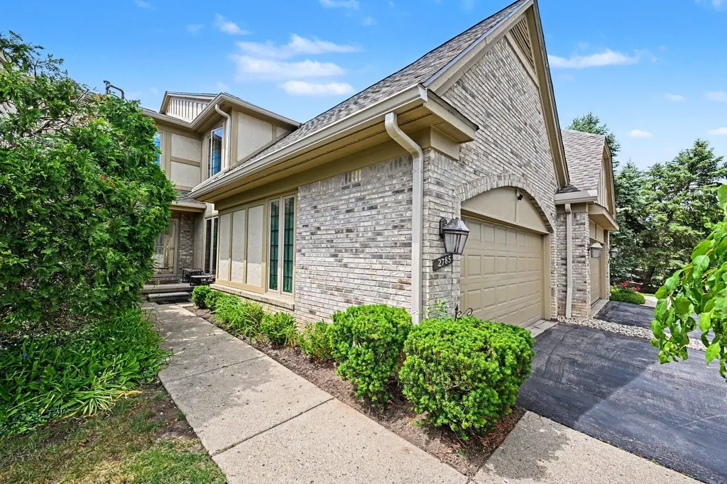 2785 Maitland Drive Ann Arbor City MI 48105