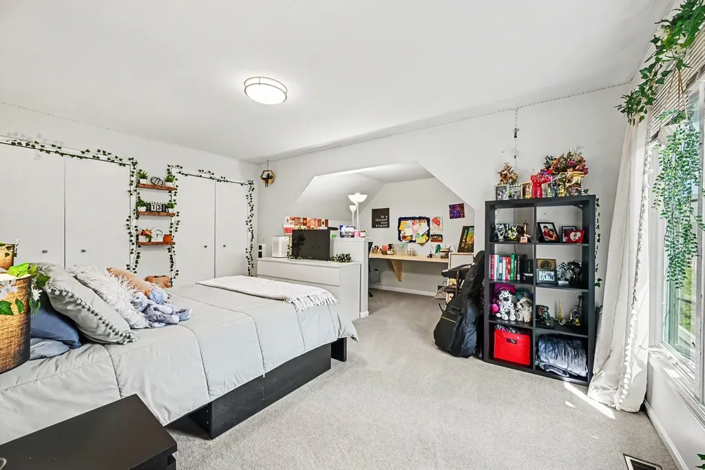 2785 Maitland Drive Ann Arbor City MI 48105