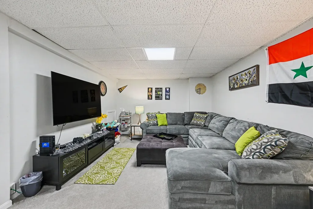 2785 Maitland Drive Ann Arbor City MI 48105