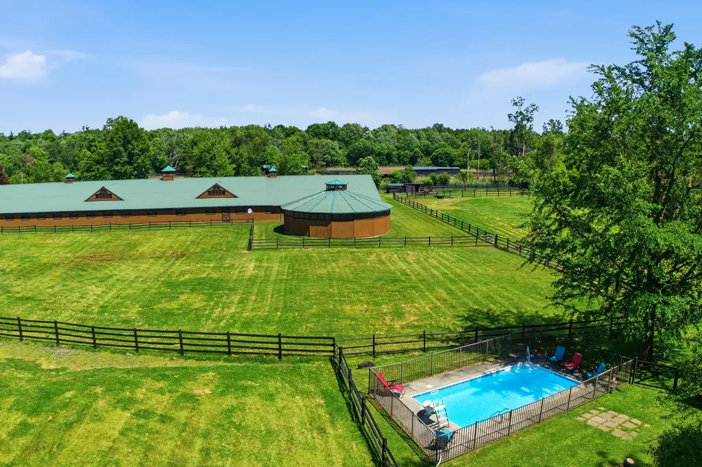 1925 S Bartlett Road St. Clair Township MI 48079