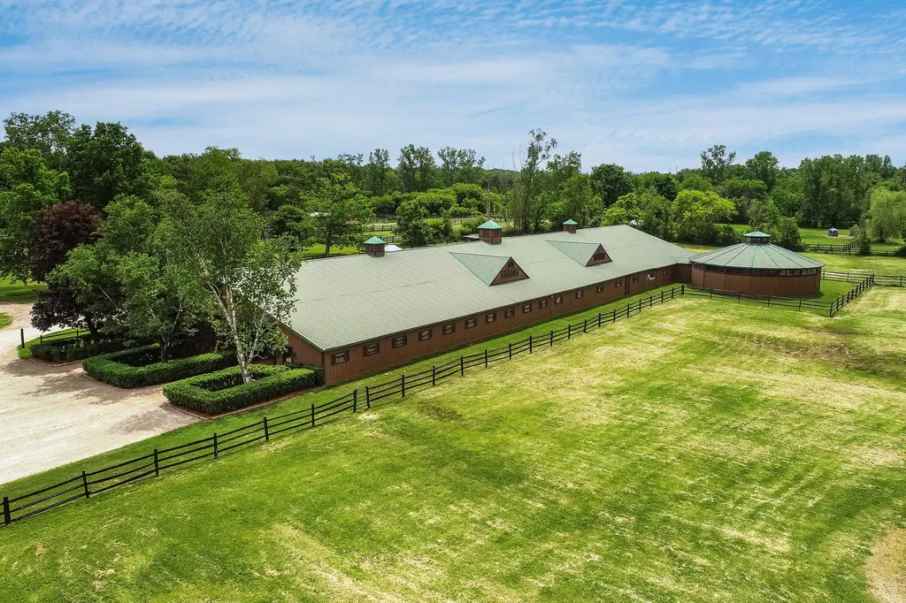 1925 S Bartlett Road St. Clair Township MI 48079