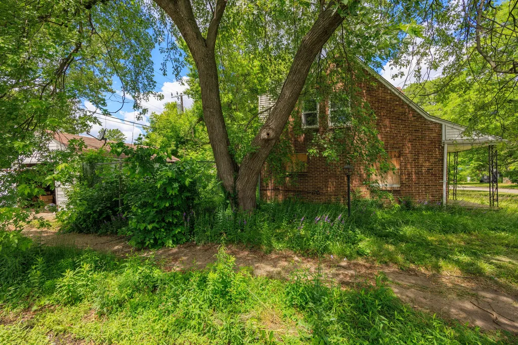 18903 Evergreen Road Detroit City MI 48219