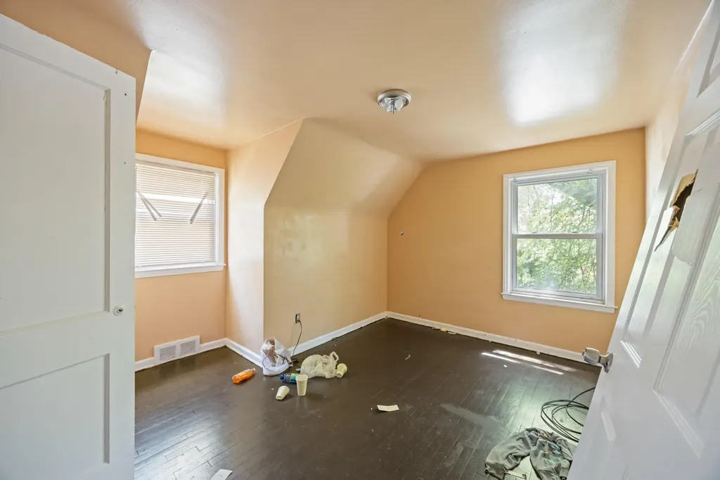 18903 Evergreen Road Detroit City MI 48219