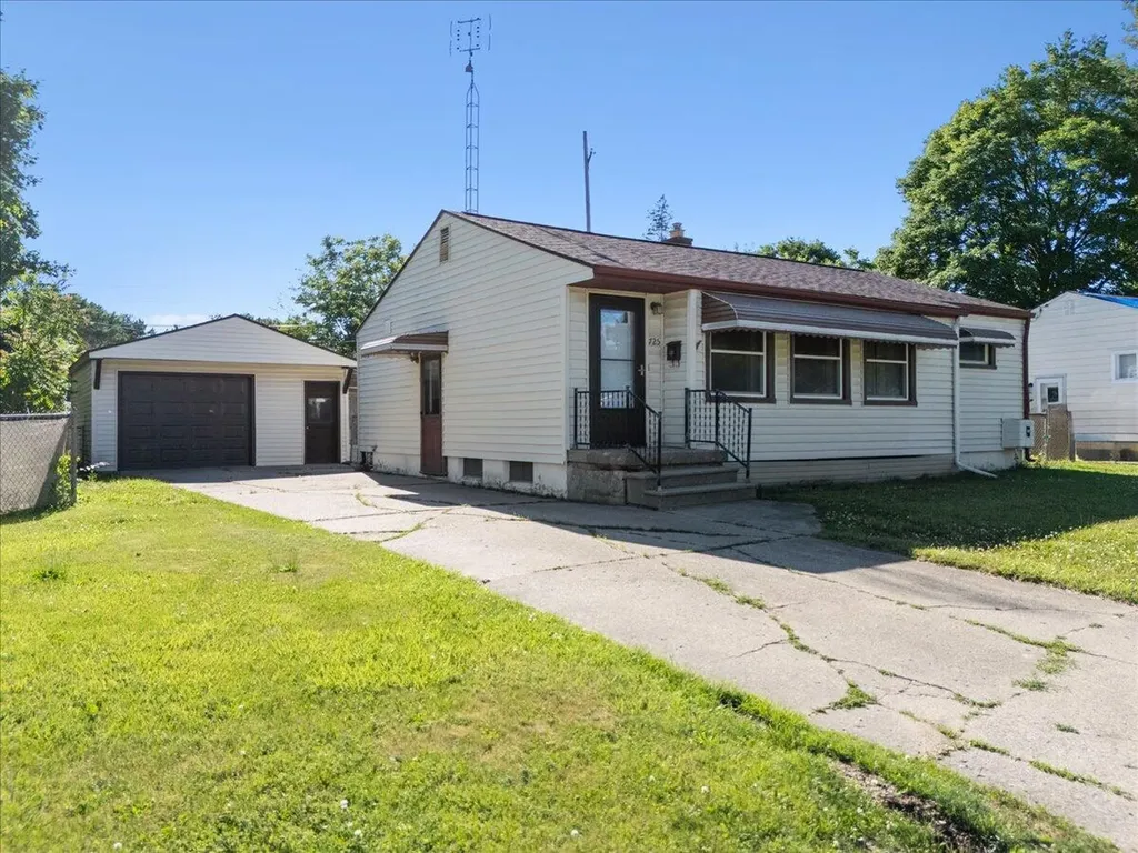 725 Woodbine Drive Fenton City MI 48430
