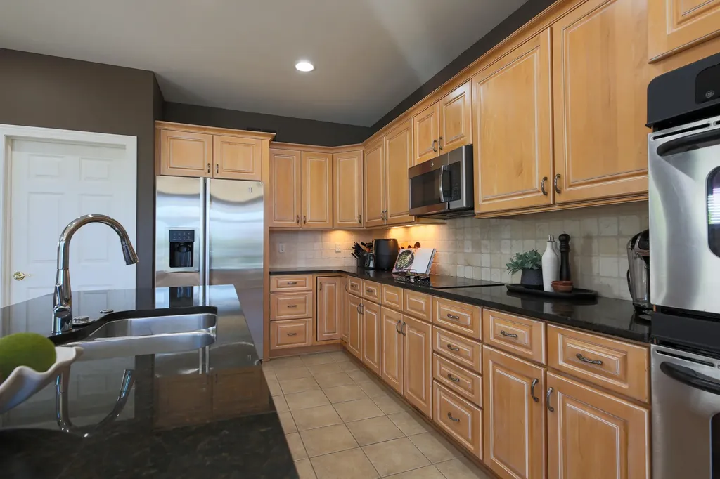 229 Keelson Drive Detroit City MI 48215