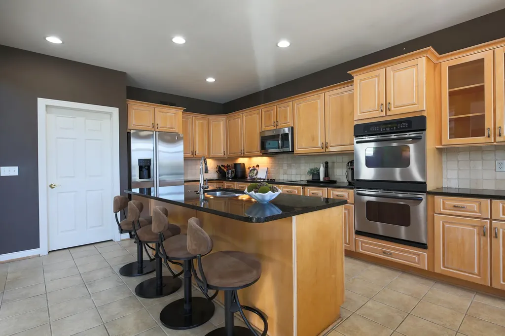 229 Keelson Drive Detroit City MI 48215
