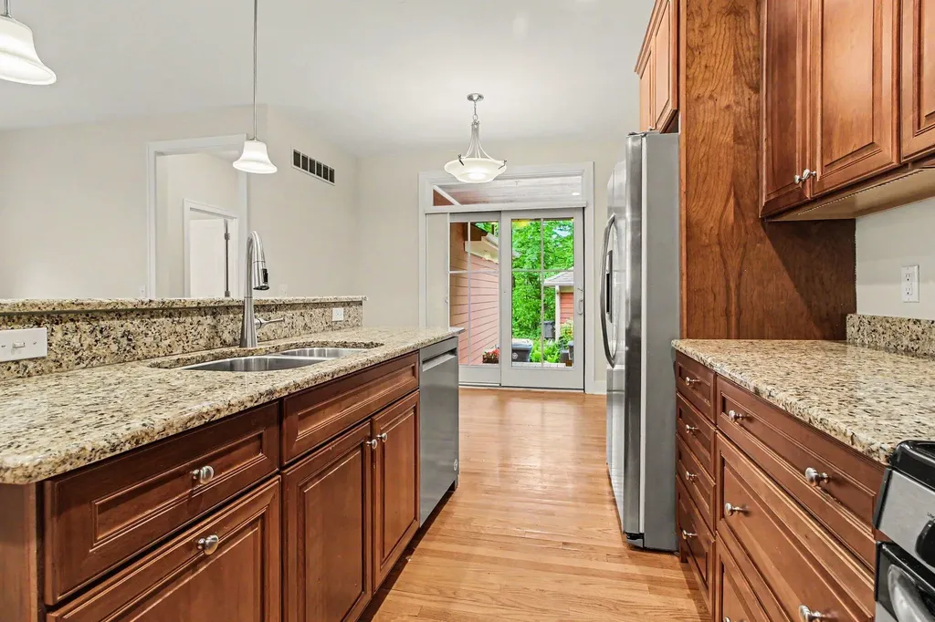 1010 Baldwin Avenue Ann Arbor City MI 48104