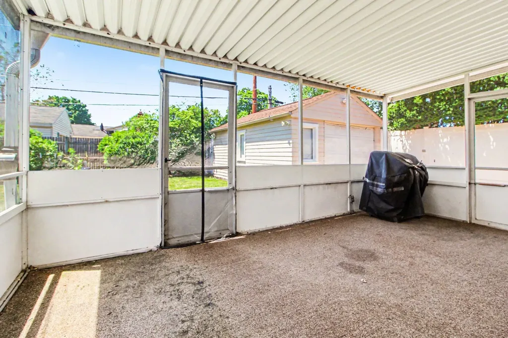 34101 Sequoia Street Westland City MI 48185