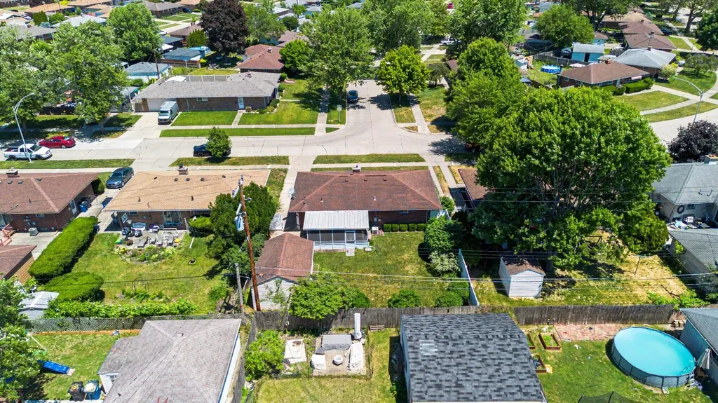 34101 Sequoia Street Westland City MI 48185