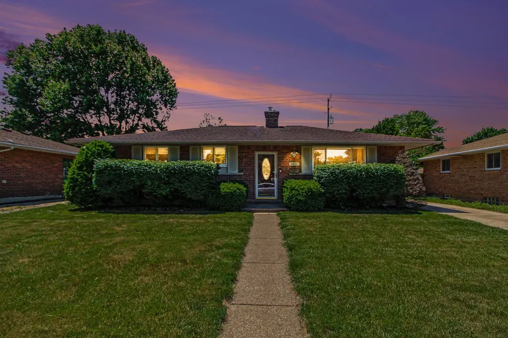 34101 Sequoia Street Westland City MI 48185