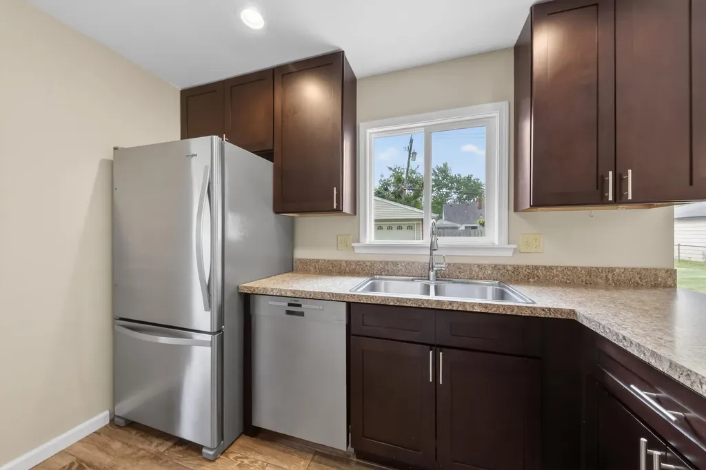 1039 Gault Drive Ypsilanti Charter Township MI 48198