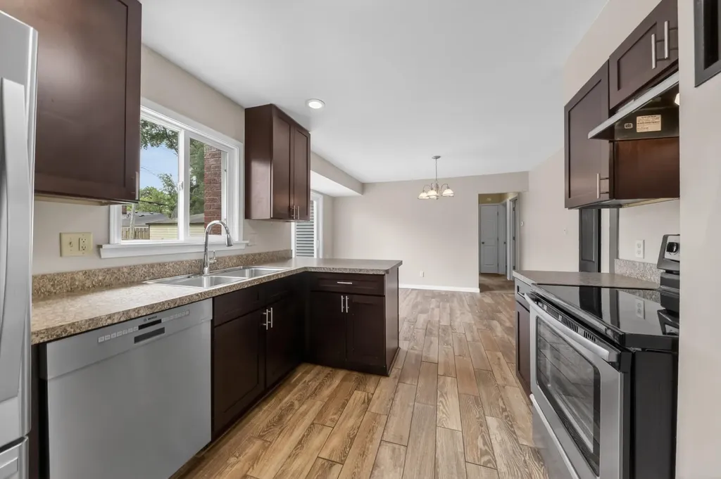 1039 Gault Drive Ypsilanti Charter Township MI 48198