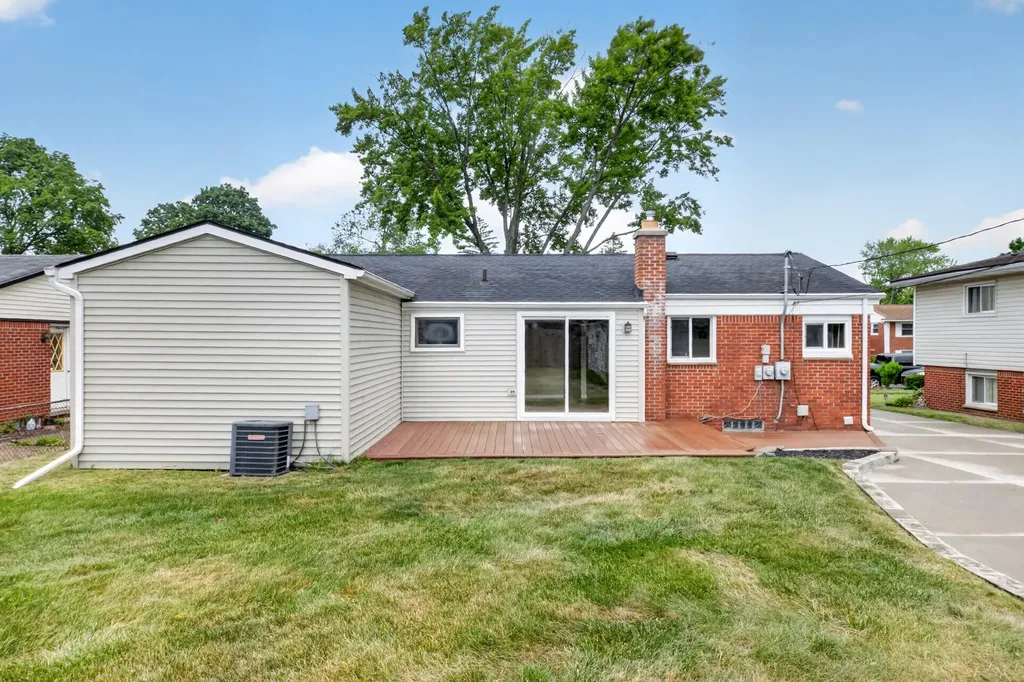 1039 Gault Drive Ypsilanti Charter Township MI 48198