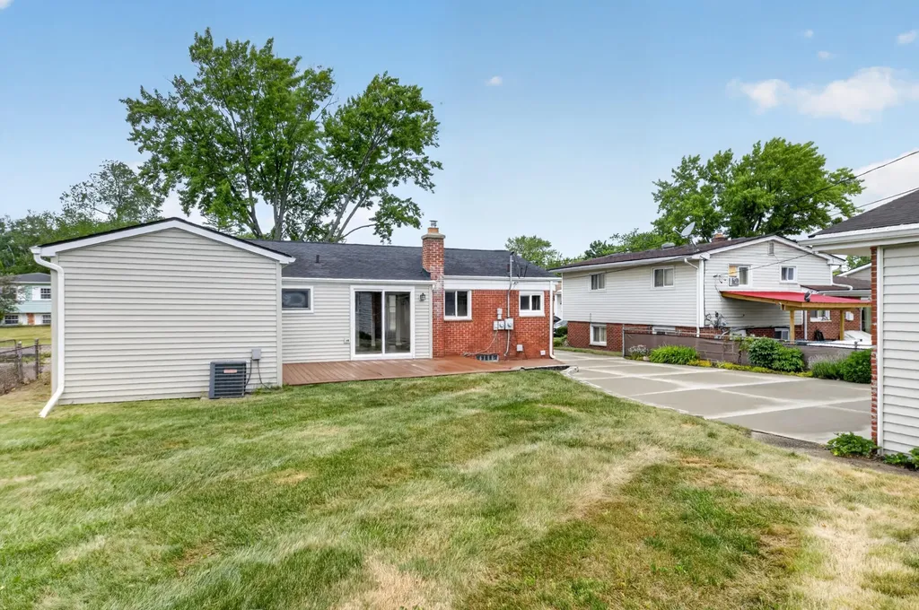 1039 Gault Drive Ypsilanti Charter Township MI 48198
