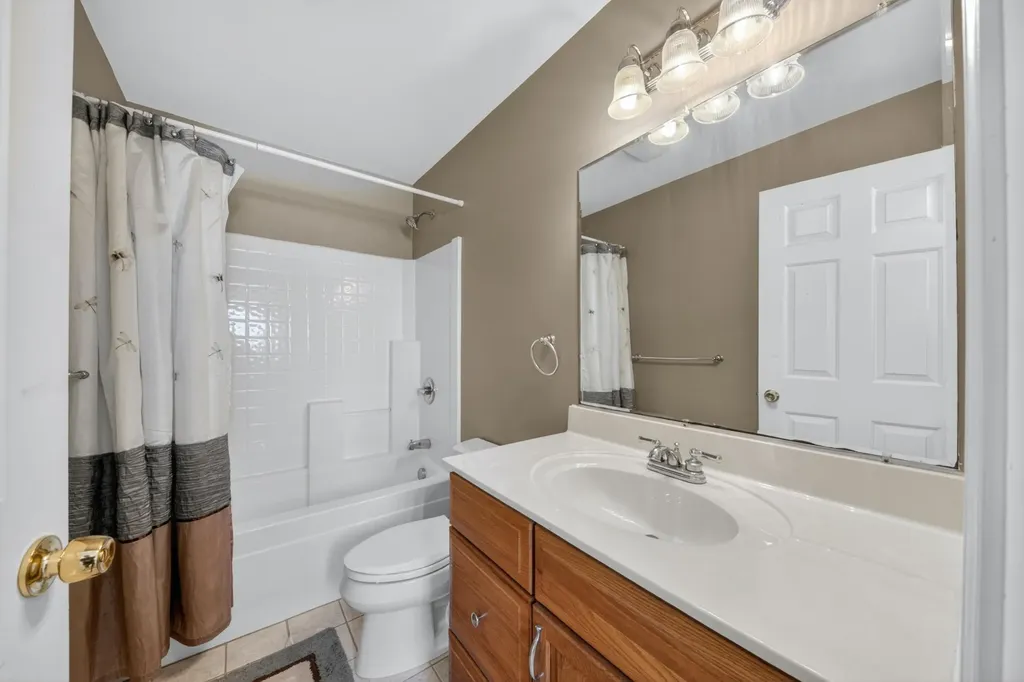 1062 Deer Valley Lane Manchester Township MI 48158
