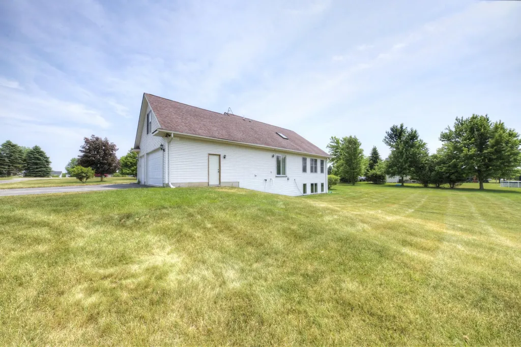 1062 Deer Valley Lane Manchester Township MI 48158