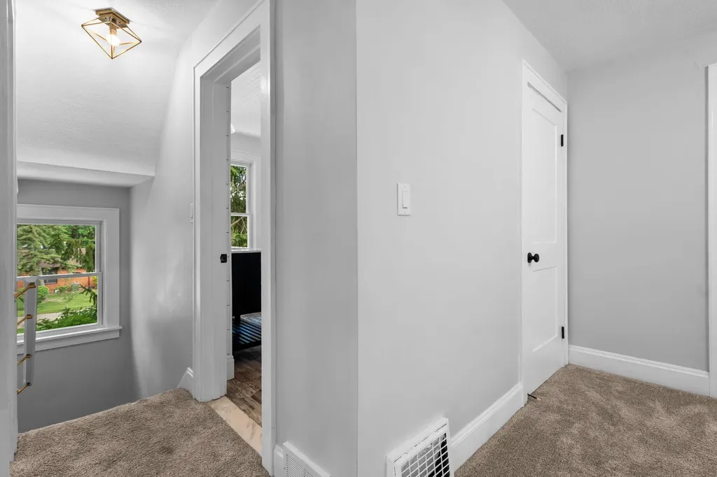 2050 Camelot Road Ann Arbor City MI 48104