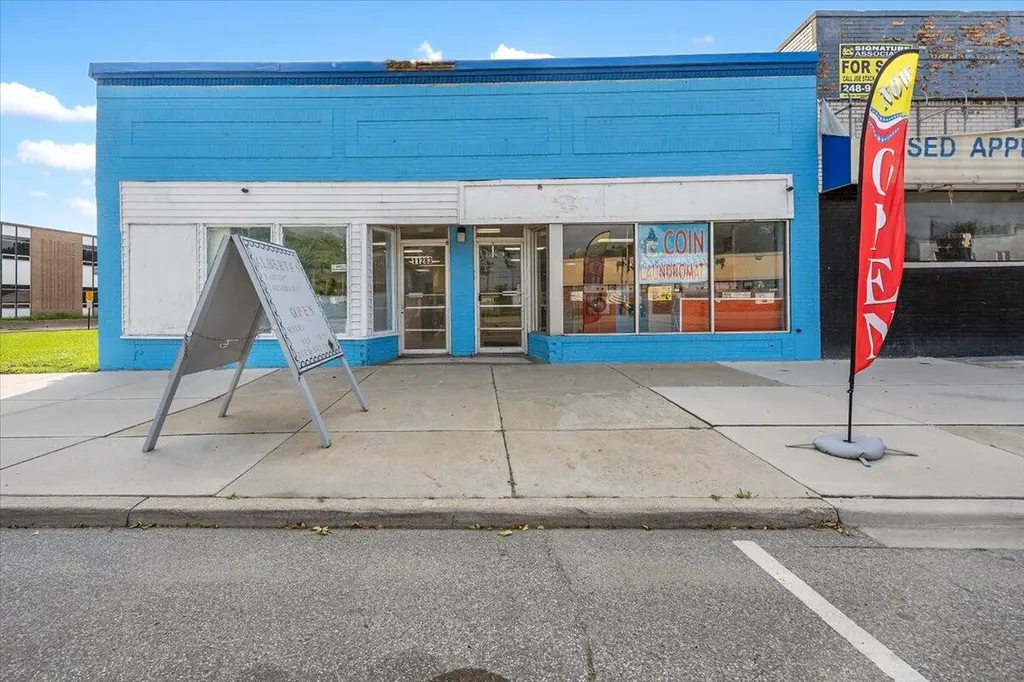 11283 W Jefferson Avenue River Rouge City MI 48218