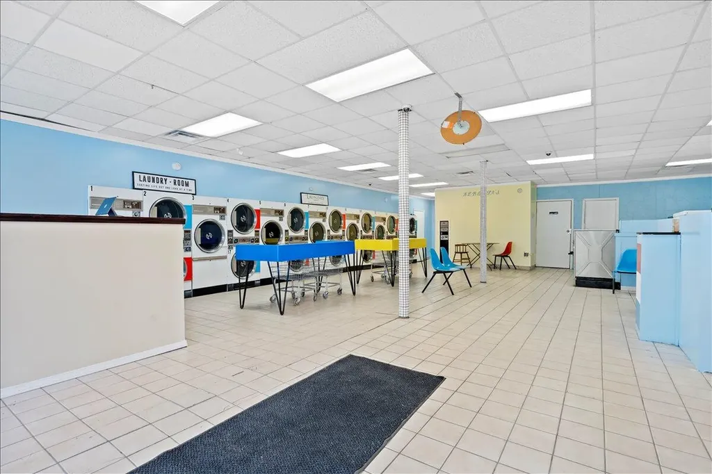 11283 W Jefferson Avenue River Rouge City MI 48218