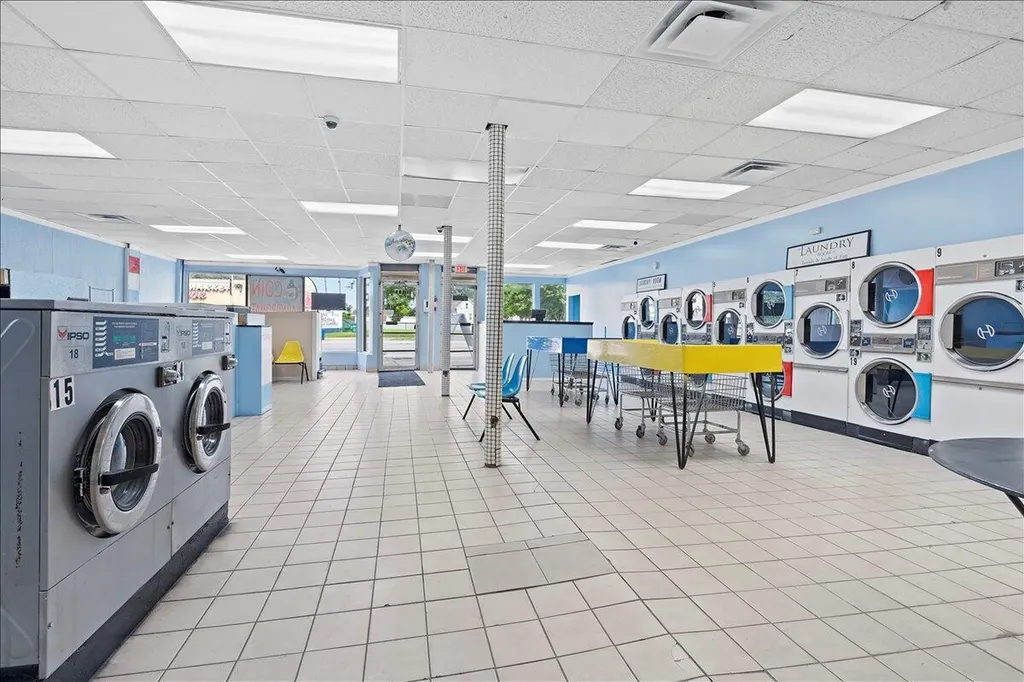 11283 W Jefferson Avenue River Rouge City MI 48218