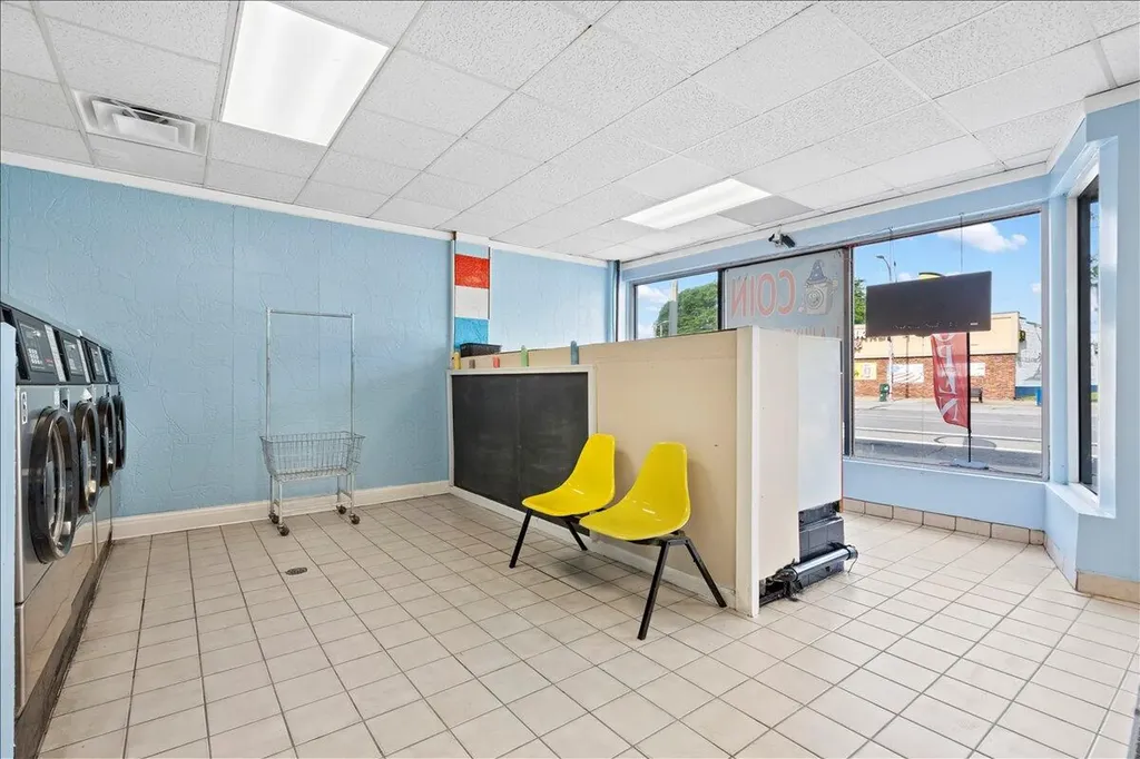 11283 W Jefferson Avenue River Rouge City MI 48218