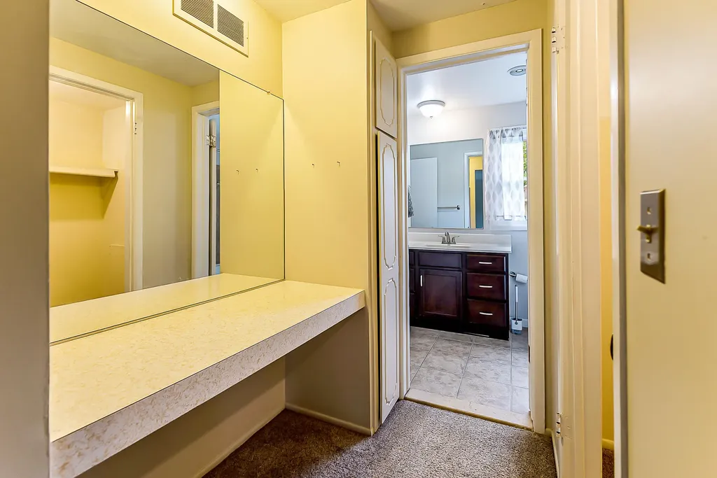 2240 Steeplechase Drive Ann Arbor City MI 48103