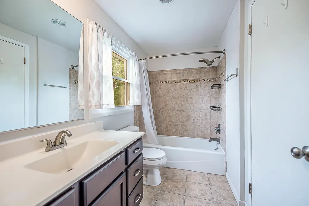 2240 Steeplechase Drive Ann Arbor City MI 48103